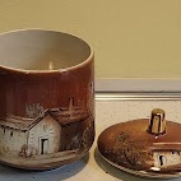 1940's Hand Painted Portugal Jar & Lid - Picture 3 of 5